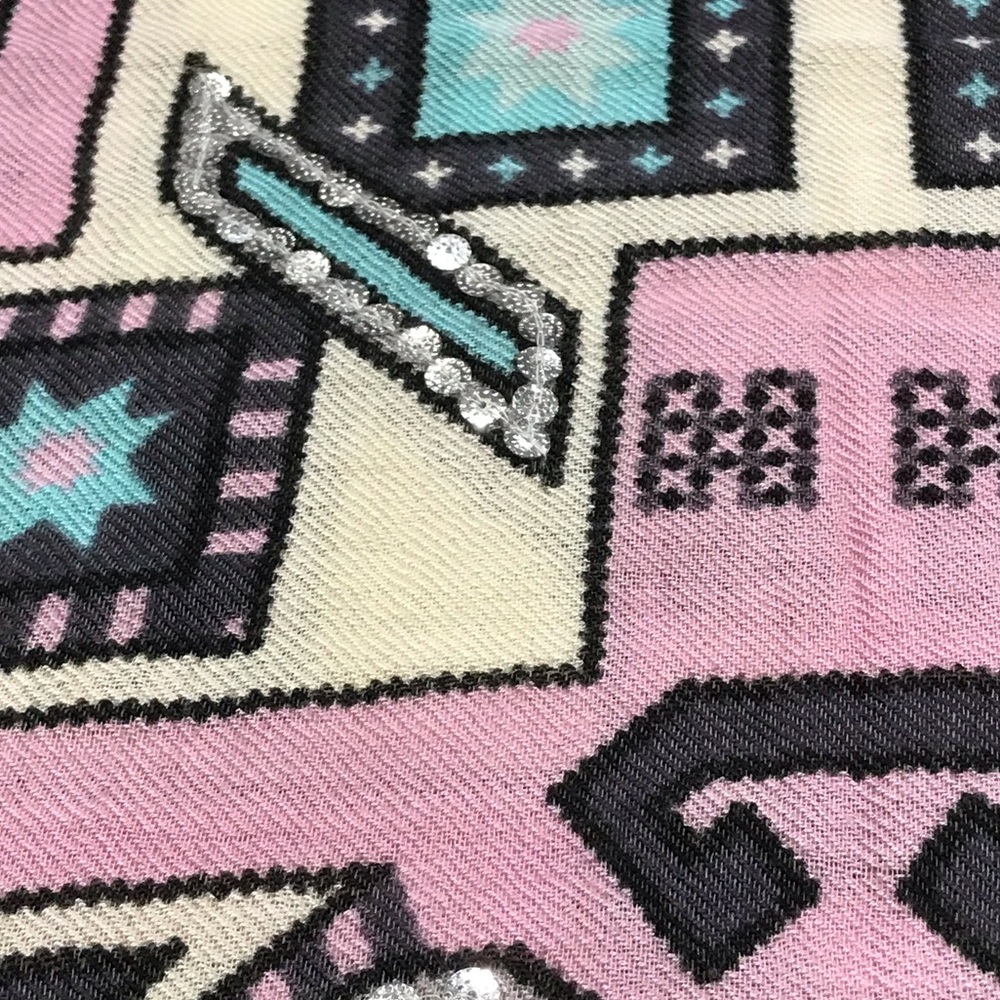 Anthro “Rolakan Scarf” - Picture 6 of 8